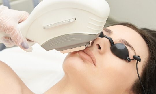 【変わりたい肌に！人気No.1】 全顔シミ美肌ケア 60分